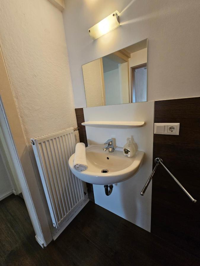 B76, Lauterach, Vorarlberg Apartments Extérieur photo