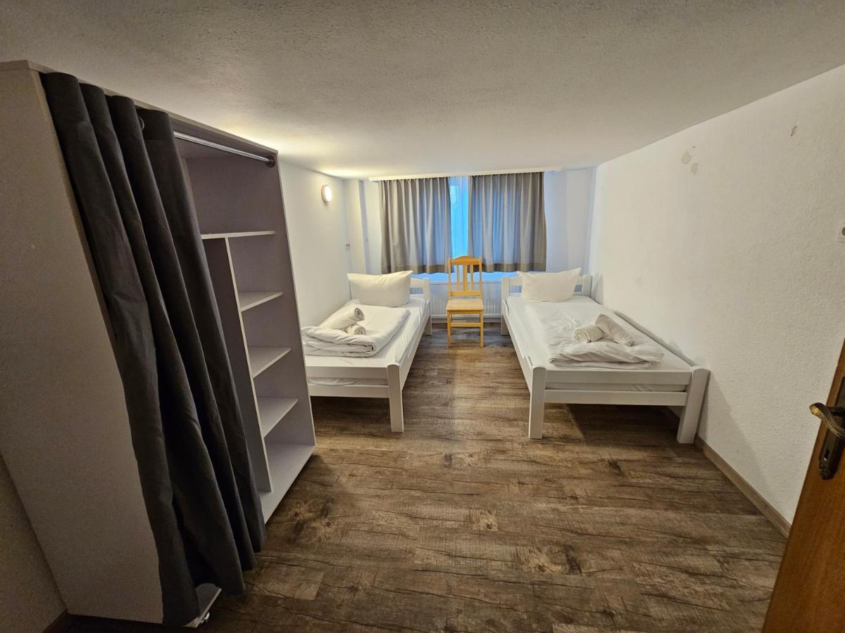 B76, Lauterach, Vorarlberg Apartments Extérieur photo