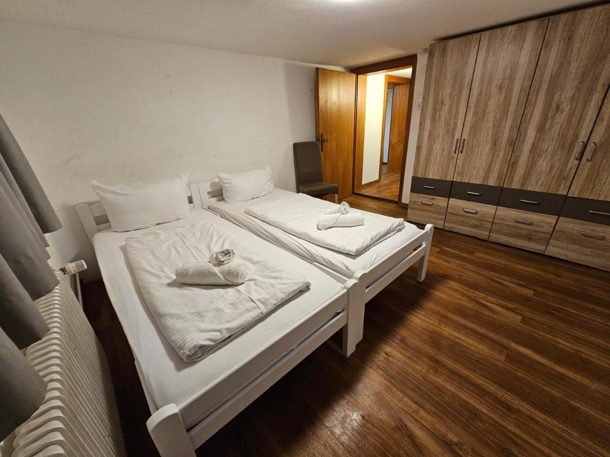 B76, Lauterach, Vorarlberg Apartments Extérieur photo
